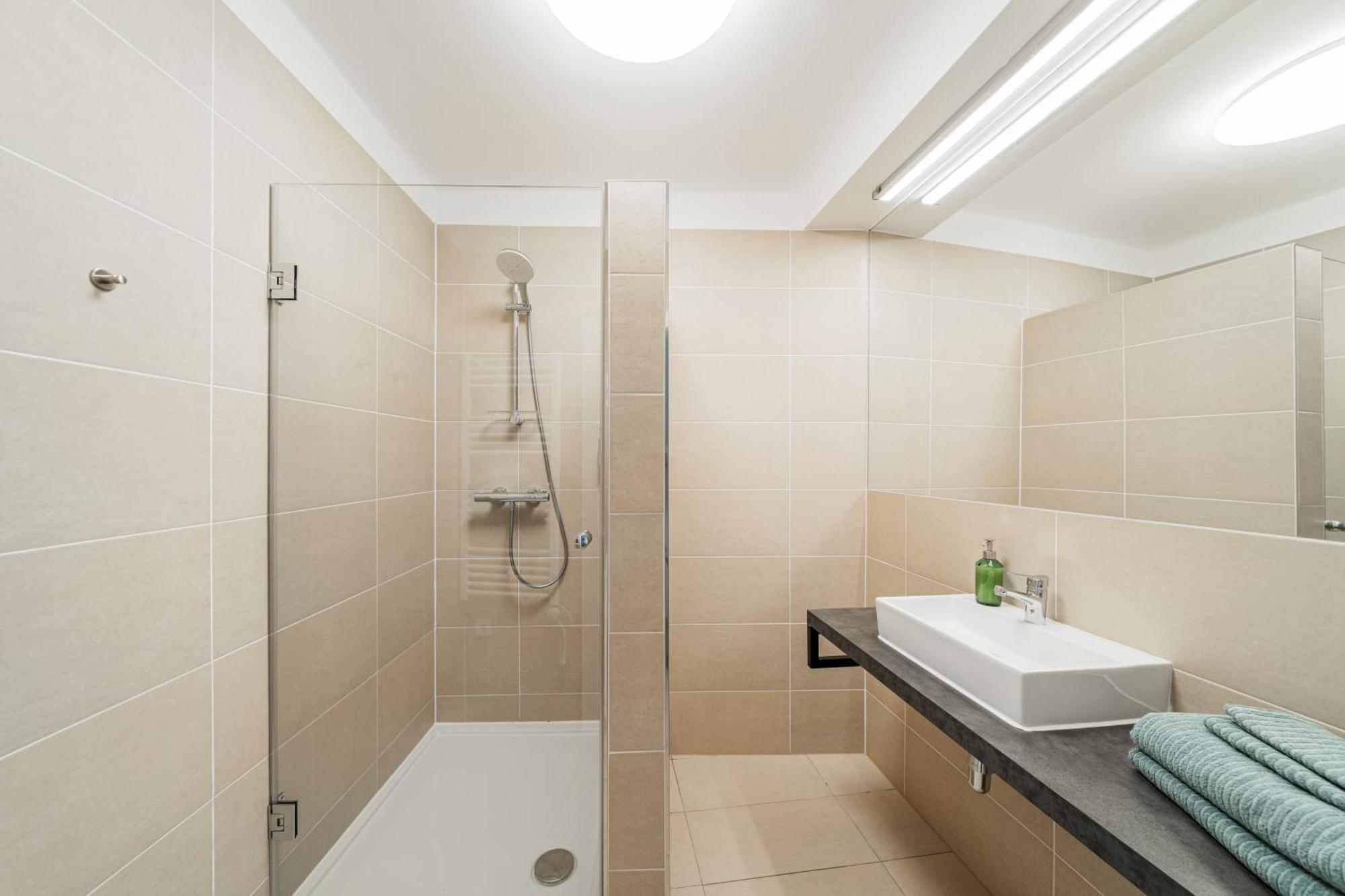 וינה Central 60M2 Suite 10 Min Walk From Main Station מראה חיצוני תמונה
